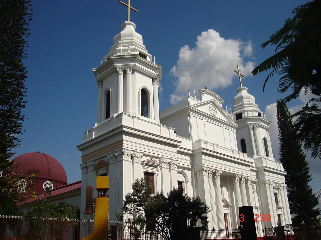 Hotel Santamaria Airport North / Alajuela Downtown מראה חיצוני תמונה